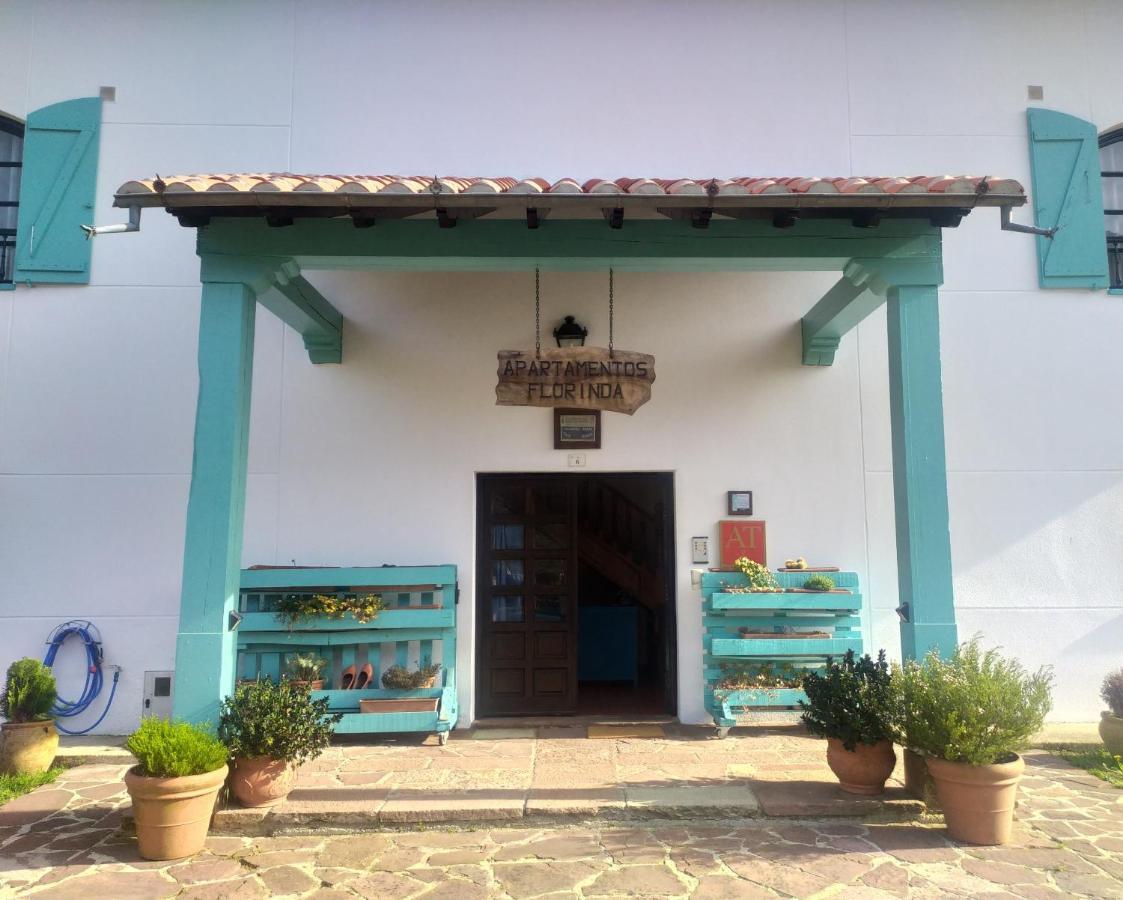 Apartamentos Florinda Ucieda المظهر الخارجي الصورة