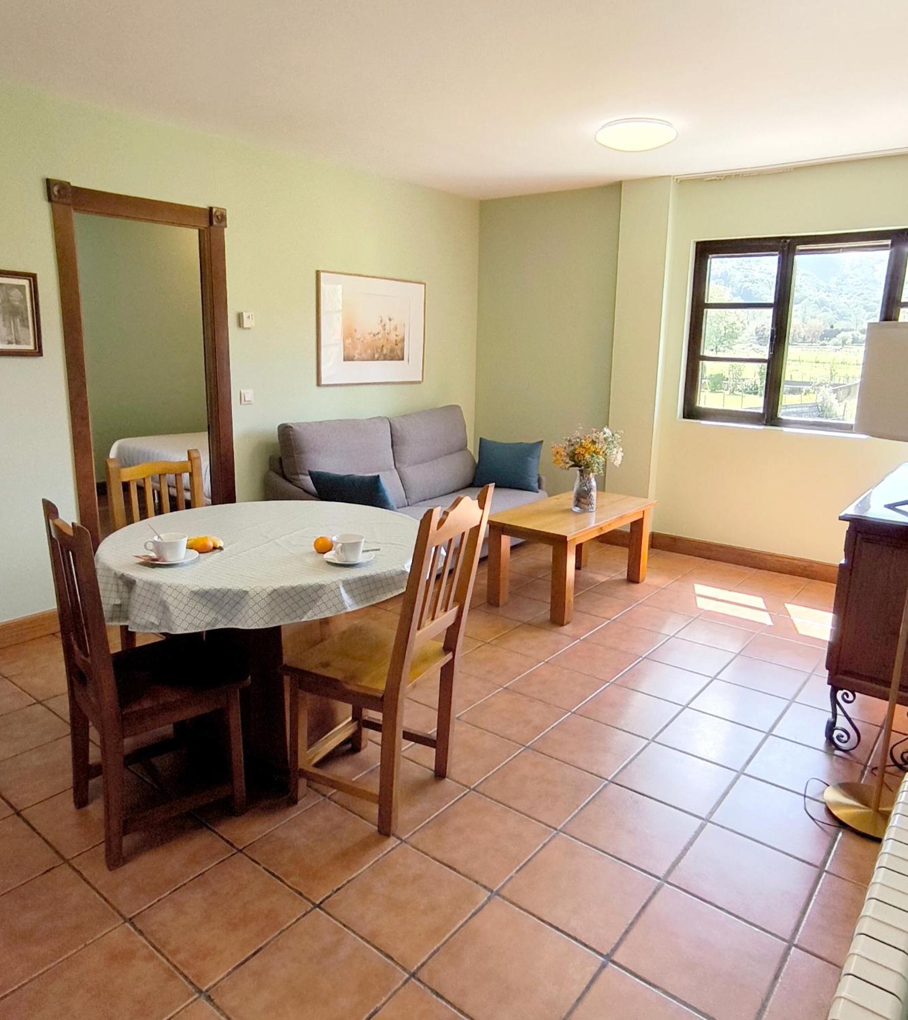 Apartamentos Florinda Ucieda المظهر الخارجي الصورة