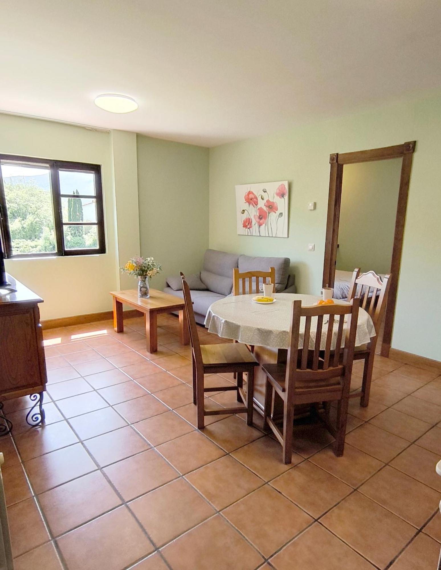 Apartamentos Florinda Ucieda المظهر الخارجي الصورة
